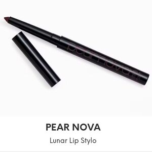 😍PEAR NOVA Lunar Lip Stylo